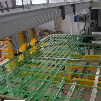 Παροχή ηλεκτρικού ρεύματος ικανότητας 380V/50Hz εξώθησης ταχύτητας 50-600kg/h γραμμών μηχανημάτων 250m/min εξώθησης λουριών της PET
