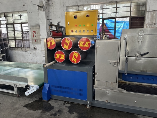 380V/220V Μηχανή κατασκευής ταινιών PP 50KW Κατανάλωση ενέργειας Ευθυγράμμιση Ευέλικτη Μηχανή κατασκευής ταινιών PP