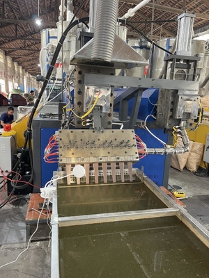 Μοναδική βίδα 4 κοιλότητα PP Strap Extrusion Line PP Strap Making Machine PP Strap Extrusion Line για φωτεινή λάμψη και καλό ελ
