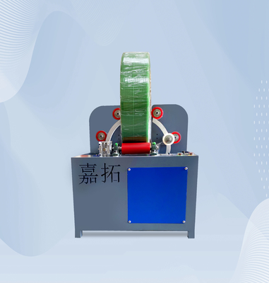 Η μηχανή λουριών 550w της Pet PP που κουλουριάζει τη μηχανή κουρδιστηριών μονάδων δένει την παραγωγή που κατασκευάζει το κουρδιστήρι μηχανών