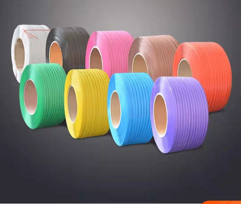 Ανακυκλωμένη PP μηχανή 2 παραγωγής ζωνών λουριών υψηλής αποδοτικότητας ενέργεια παραγωγής 20%-30% λουριών